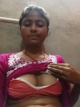 Snapshot of mahika_Sharma chatting on July 30, 2026, 12:04 pm mahika Sharma online show from July 30, 2026, 12:04 pm