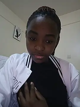 Snapshot of kemmy_sweet chatting on July 14, 2026, 6:51 am kemmy sweet online show from July 14, 2026, 6:51 am