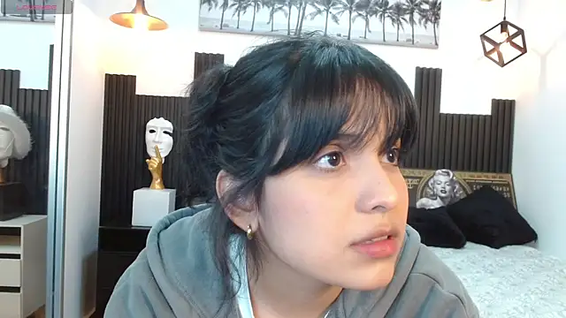 yurii petite online show from July 15, 2026, 11:59 am