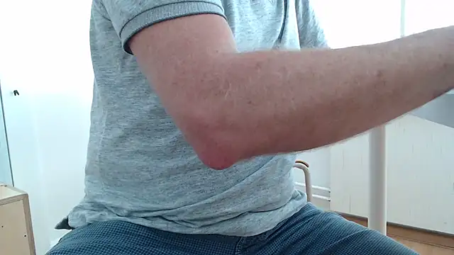 Snapshot of ForUrPleasure78 chatting on July 15, 2026, 2:33 pm ForUrPleasure78 online show from July 15, 2026, 2:33 pm