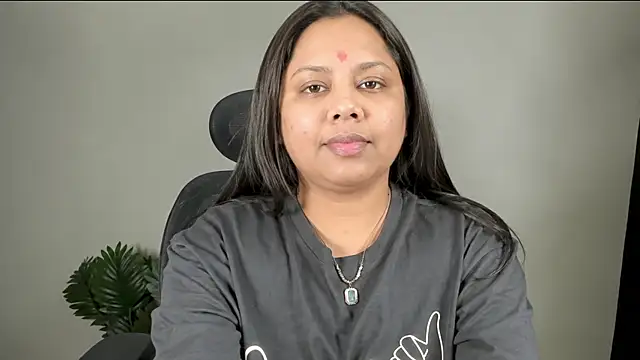 Varsha-ji767 online show from July 16, 2026, 7:53 pm