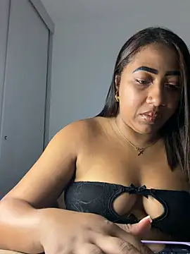 Candymorena sexyyy online show from July 17, 2026, 4:52 am