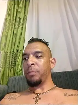 CarlitoCubano online show from July 17, 2026, 1:34 am