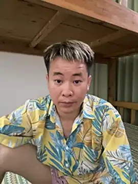 Snapshot of Mackie-1 chatting on July 21, 2026, 8:16 am Mackie-1 online show from July 21, 2026, 8:16 am