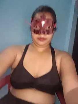 Komal hot76 online show from August 2, 2026, 5:00 pm