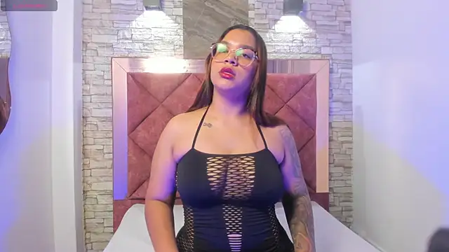TaamaraSmith online show from July 27, 2026, 11:28 am