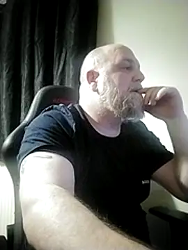 Snapshot of xSparky2269x chatting on July 26, 2026, 10:49 pm xSparky2269x online show from July 26, 2026, 10:49 pm
