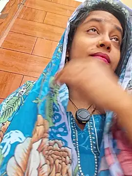 Snapshot of Beauty_Akhter chatting on July 23, 2026, 7:39 am Beauty Akhter online show from July 23, 2026, 7:39 am