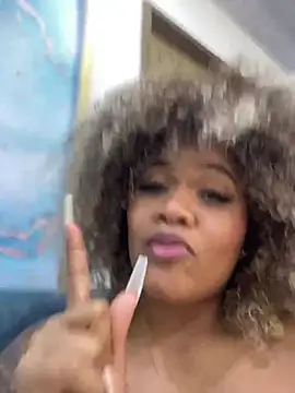 riri brunnete online show from January 14, 2025, 2:32 pm