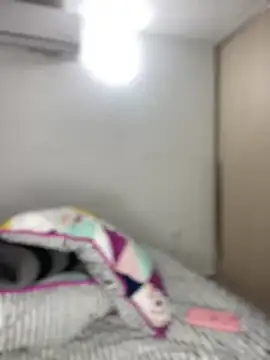 riri brunnete online show from February 25, 2025, 4:00 pm