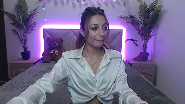 MiyaLinn online show from August 2, 2026, 12:36 pm