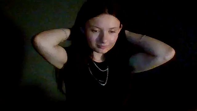 Snapshot of yana101 chatting on July 30, 2026, 8:19 pm yana101 online show from July 30, 2026, 8:19 pm