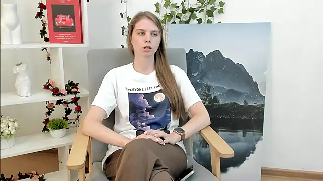 SeasonLivas online show from July 25, 2026, 4:54 am