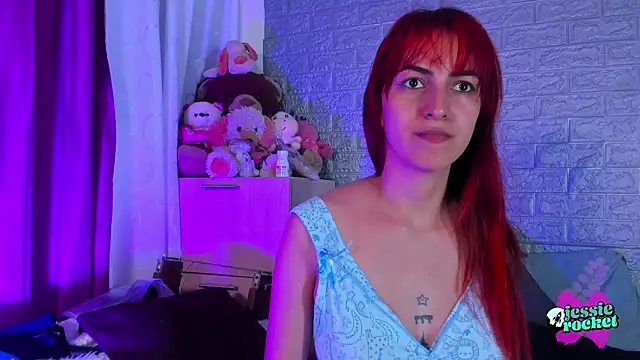 jessierocketx online show from September 30, 2025, 3:33 am