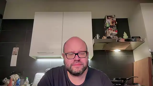 theitalianbear online show from October 16, 2025, 2:23 am
