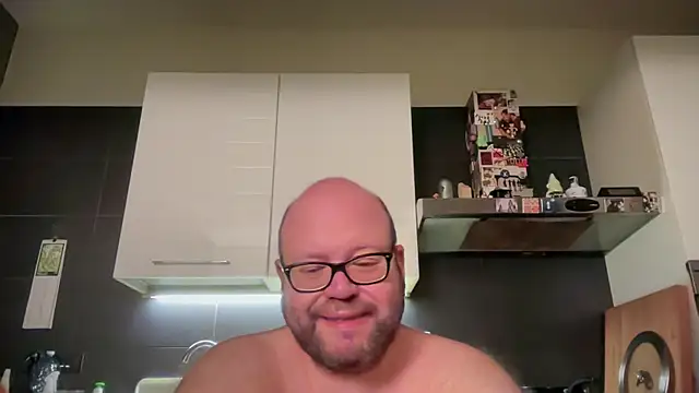 theitalianbear online show from May 15, 2026, 11:45 pm