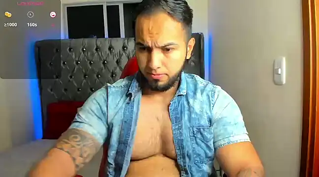 Snapshot of mrloganfuck1 chatting on December 8, 2024, 9:46 am mrloganfuck1 online show from December 8, 2024, 9:46 am