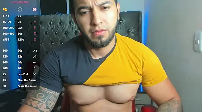 Snapshot of mrloganfuck1 chatting on February 20, 2025, 9:33 am mrloganfuck1 online show from February 20, 2025, 9:33 am