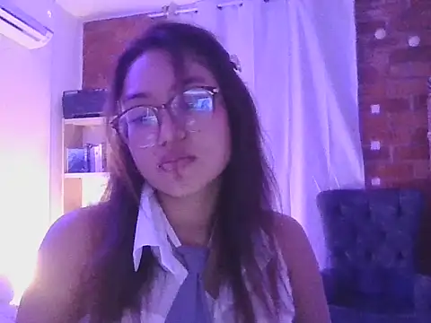 Honey devil online show from July 31, 2026, 1:49 am