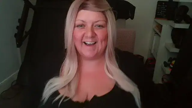 Blonde Exclusive online show from August 1, 2026, 1:54 pm