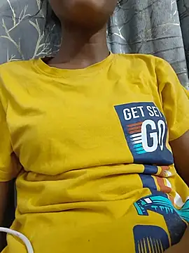 Snapshot of cute_mayaaa chatting on July 29, 2026, 9:46 pm cute mayaaa online show from July 29, 2026, 9:46 pm