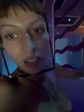Hannah-Girl online show from August 4, 2026, 12:08 pm