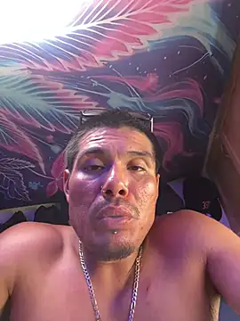 Snapshot of OmarSalasxh33 chatting on August 1, 2026, 11:25 pm OmarSalasxh33 online show from August 1, 2026, 11:25 pm