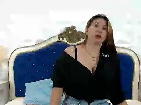 XimenaEvans online show from August 3, 2026, 8:34 pm
