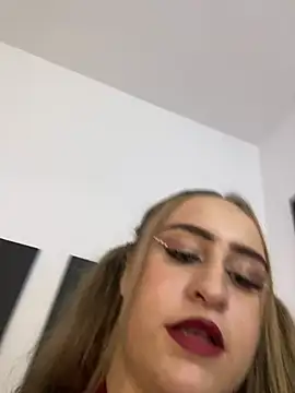 lexyquenn online show from August 8, 2026, 8:55 pm