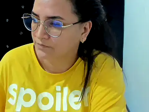 MARILYN GARCIA online show from December 27, 2024, 5:37 pm