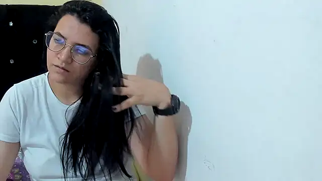 MARILYN GARCIA online show from January 5, 2025, 6:56 pm