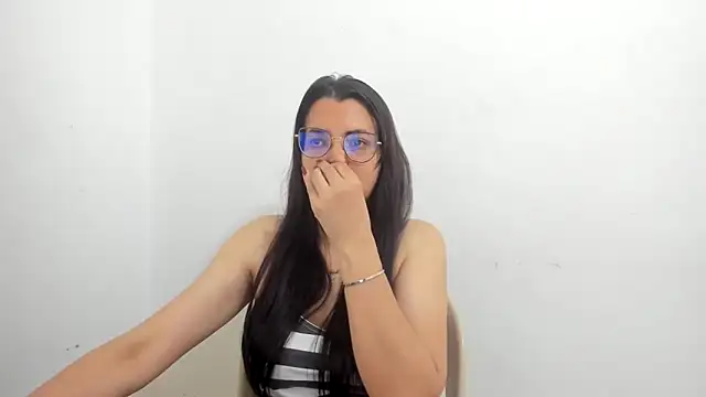 MARILYN GARCIA online show from September 9, 2025, 1:10 pm