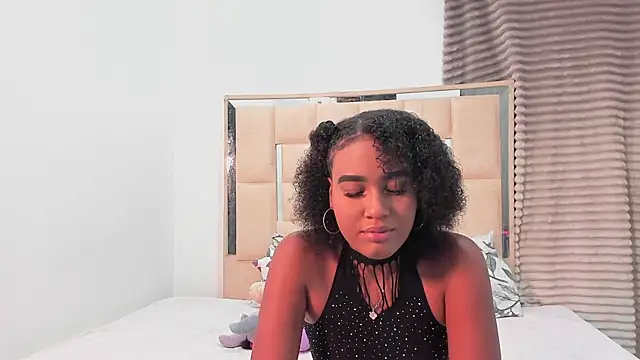 wenndywilliamss online show from August 6, 2026, 10:17 am