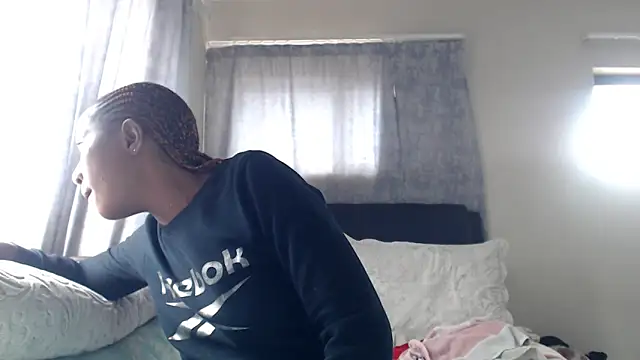 leanna23 online show from February 23, 2026, 8:22 am