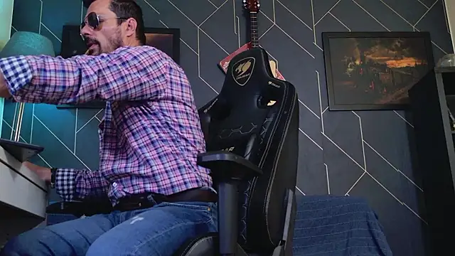 ChrisKox online show from February 26, 2026, 1:32 pm