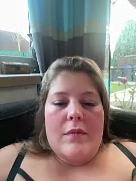 BootyLola online show from November 2, 2025, 3:47 pm