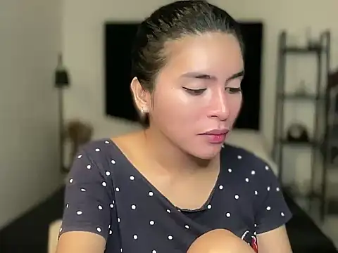 Snapshot of your_bianca69 chatting on December 22, 2025, 11:02 pm your bianca69 online show from December 22, 2025, 11:02 pm