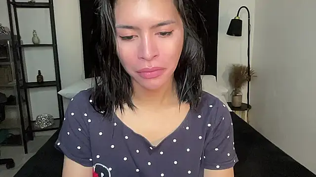 Snapshot of your_bianca69 chatting on February 18, 2026, 11:33 pm your bianca69 online show from February 18, 2026, 11:33 pm