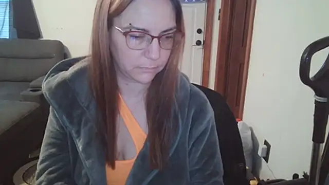 Snapshot of SweetAriesXO chatting on February 10, 2026, 1:37 pm SweetAriesXO online show from February 10, 2026, 1:37 pm