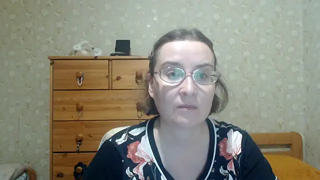 Smart Rose online show from April 2, 2026, 6:16 pm