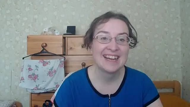 Smart Rose online show from April 10, 2026, 12:32 pm