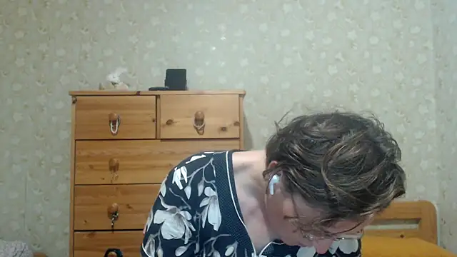 Snapshot of Smart_Rose chatting on June 30, 2026, 8:54 pm Smart Rose online show from June 30, 2026, 8:54 pm