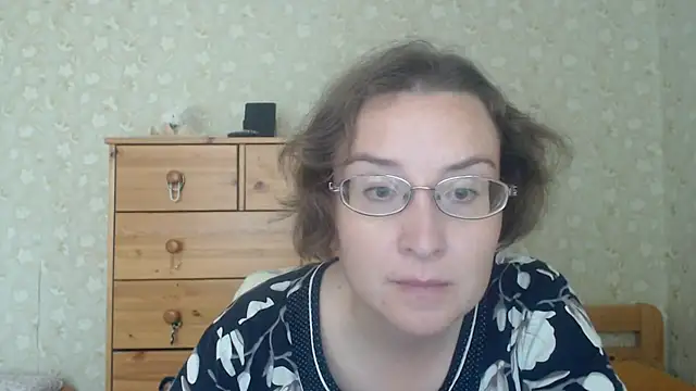 Snapshot of Smart_Rose chatting on July 1, 2026, 9:22 am Smart Rose online show from July 1, 2026, 9:22 am