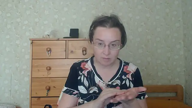 Snapshot of Smart_Rose chatting on July 3, 2026, 9:59 am Smart Rose online show from July 3, 2026, 9:59 am
