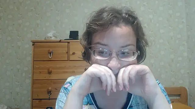 Snapshot of Smart_Rose chatting on July 5, 2026, 9:22 pm Smart Rose online show from July 5, 2026, 9:22 pm