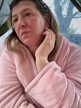 Natali UA online show from November 6, 2025, 5:19 am