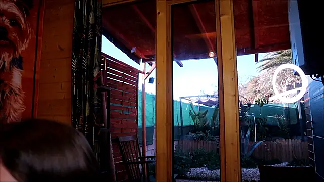 Snapshot of LittleMe97 chatting on February 15, 2026, 8:35 am LittleMe97 online show from February 15, 2026, 8:35 am