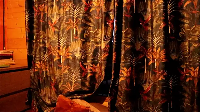 Snapshot of LittleMe97 chatting on February 22, 2026, 8:24 am LittleMe97 online show from February 22, 2026, 8:24 am