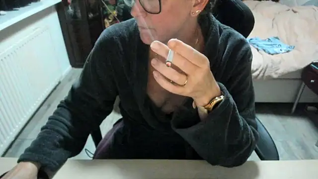 Snapshot of minoesje37 chatting on October 30, 2025, 8:31 pm minoesje37 online show from October 30, 2025, 8:31 pm