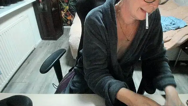 Snapshot of minoesje37 chatting on November 2, 2025, 8:11 pm minoesje37 online show from November 2, 2025, 8:11 pm